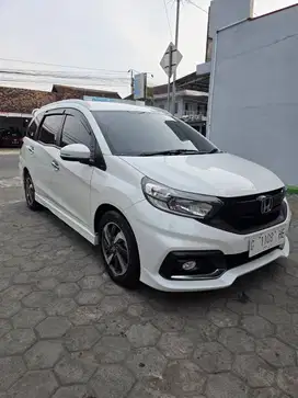 HONDA MOBILIO RS MATIC TAHUN 2017 PUTIH