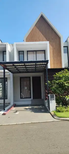 Rumah 2 Lantai Bagus The Mahogany Residence Summarecon Bogor