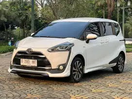 Toyota Sienta Q AT 2018 Pajak Panjang