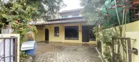 Sewa Rumah cocok untuk kantor di regol sayap BKR