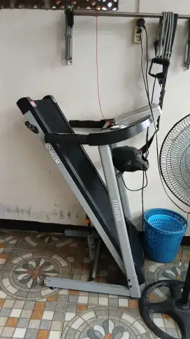 Alat Fitnes Motorize Treadmill Elektrik & Alat Mesin Pijat Getar Murah
