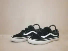 Vans Oldskool Pro Velcro size 39 not adidas converse