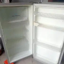Kulkas Toshiba Glacio