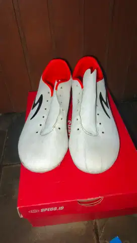 jual sepatu bola specs LS 20