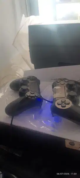 Jual PS 4 fat 1tb bukan hen bisa online