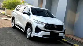 [ LOW KM 5RB ] Toyota Zenix V Hybrid HV HEV Modelista AT 2024/2025