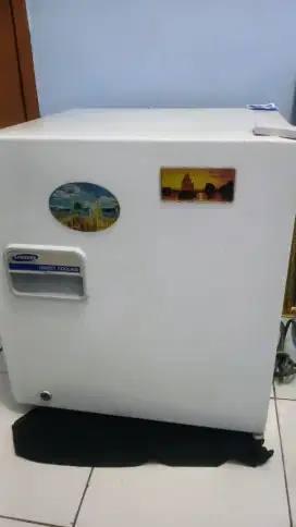 Kulkas Mini Dingin