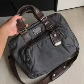 Tumi Yuma briefcase bag tas kantor laptop