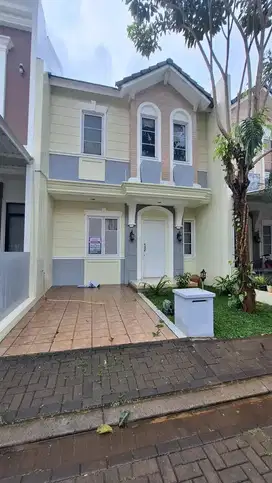 Rumah 2 Lantai Vanya Park Azzura Gading Serpong BSD City Tangerang B