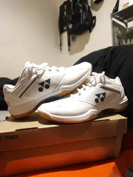Sepatu Yonex SHB 65 Z 4