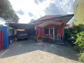 RUMAH MURAH TENGAH KOTA JOGJA, TANAH LUAS DI PINGGIR JALAN UTAMA