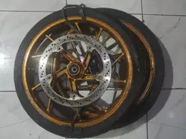 velg motor satria fu