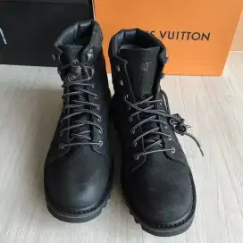 Caterpillar Overpass waterproof safety boots sepatu 44