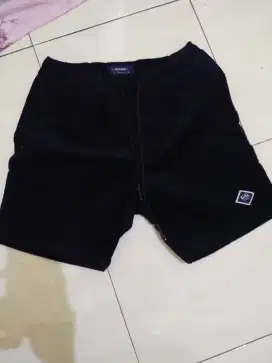 celana pendek conduray