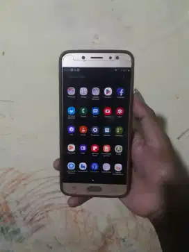 SAMSUNG J7 PRO NFC RAM 3/32 MIN TC RETAK DIKIT NOKENDALA SIAP PAKAI