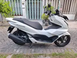 Honda pcx 2020 km 43 sgt bagus siap pakai samsat ikt manyar
