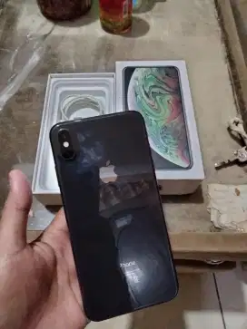 iPhone sx max 64 inter ..mlus trwat.