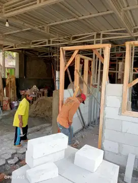 Tukang bangunan borongan