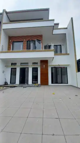 Dijual Rumah Baru Bangun,Lokasi Strategis Di Nusaloka BSD