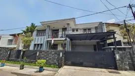 DIJUAL RUMAH SEMI FURNISHED SAYAP RIAU CIHAPIT DEKAT DAGO SUPRATMAN