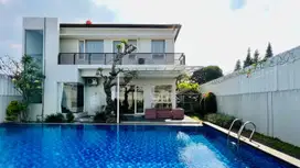 DIJUAL RUMAH LUX BERKOLAM RENANG DI SAYAP SUKAJADI DEKAT KE SETIABUDI
