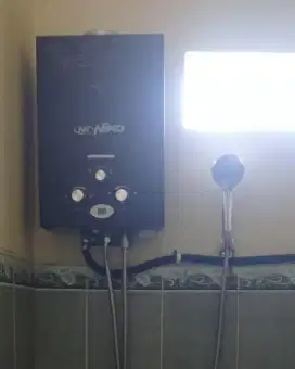 (Pemanas Air Kamar Mandi Merk Niko)