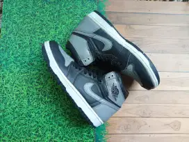 Nike Air Jordan Black/Grey•Preloved, Second, Thrift•