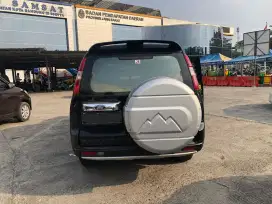 FORD EVEREST 2.5 XLT 4X2 MT HITAM 2013