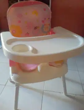 Kursi makan bayi Space Baby