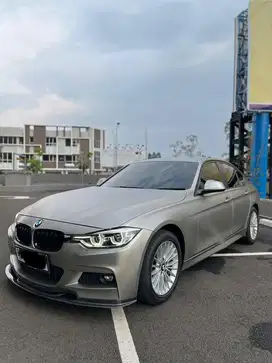 BMW 320i Luxury Line 2019, KM cuma 32rb (bukan miles)