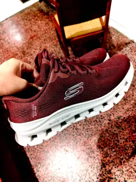 Skechers glide step pro elron 42