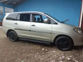 Dijual mobil kijang Innova 2008 mesin oke dan body mulus