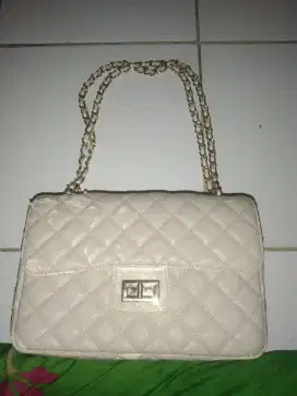 TAS BRAND HEYLOCAL.ID PERNAH PAKAI