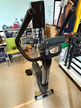 Sepeda statik sportop