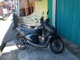 X ride 2019 hitam hijau