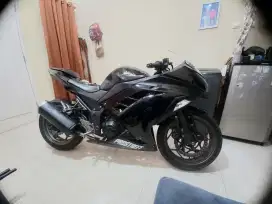 Ninja 250 fi hitam