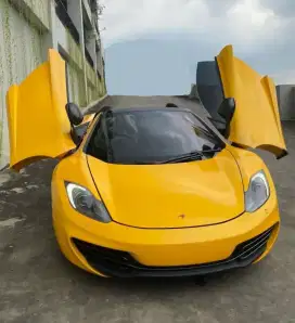 McLaren MP4 12c Spyder Cabrio 2013 spider gallardo 720s california