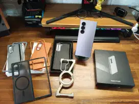 Samsung Galaxy Fold Z 6 12/512GB Silver Garansi SEIN Aktif + Bonus!!