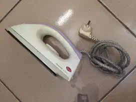 setrika panasonic NI-2222FR bekas