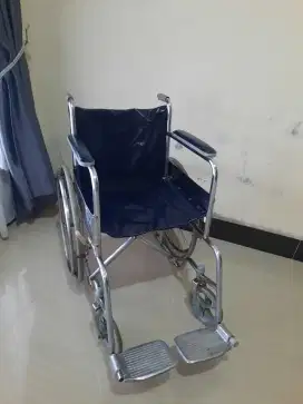 Kursi roda seken di jual segera.