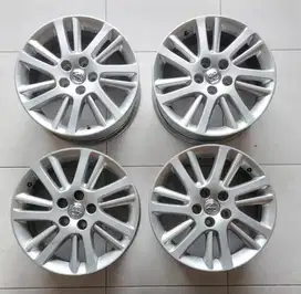 Velg OEM Camry XV40 2011