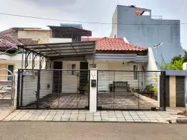 Rumah asri di Taman permata Buana, jarang ada