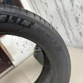 Michelin pilot sport 4 225/55/19