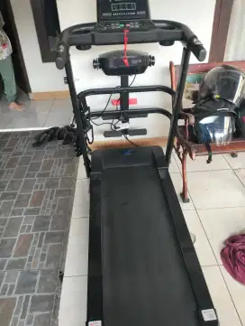 alat olahraga treadmill