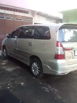 Toyota Kijang Innova 2014 Bensin