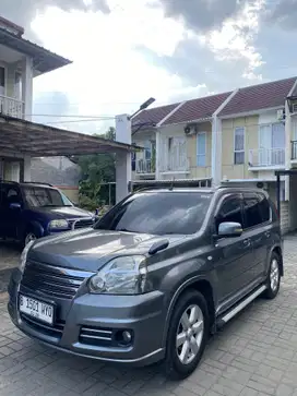 Nissan X Trail 2.5 Autech 2009 Automatic..Mobil sehat siap pakai..Cash