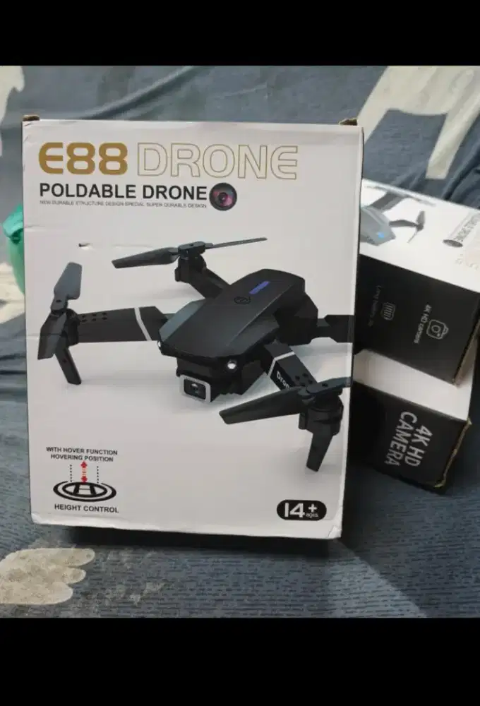 Mainan Anak drone kamera E88