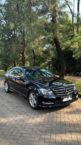 Mercedes-Benz C250 2011 Bensin