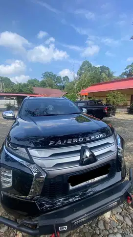 Pajero Sport Dakar Ultimate 4 x 4