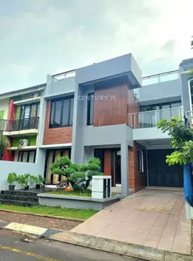 Dijual Rumah Lokasi Strategis Sudah Renovasi Di Graha Raya  7997